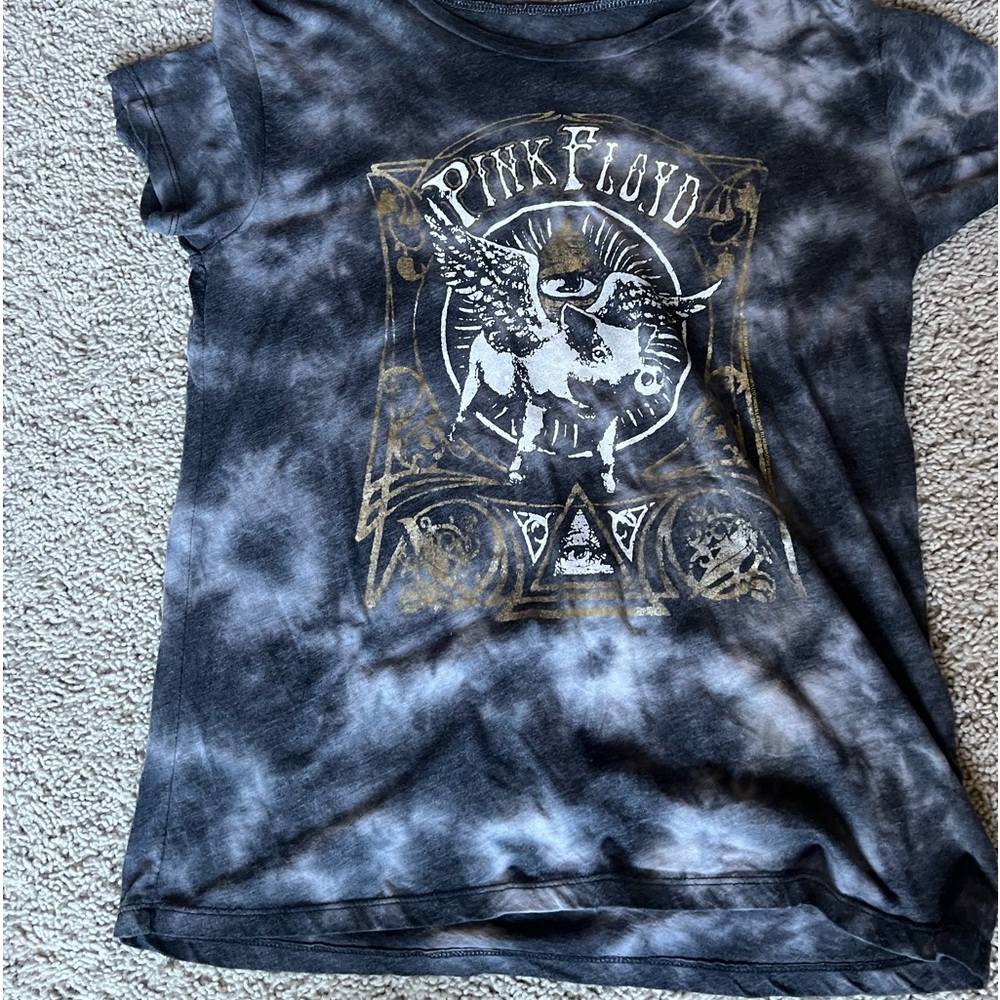 Chaser graphic tshirt